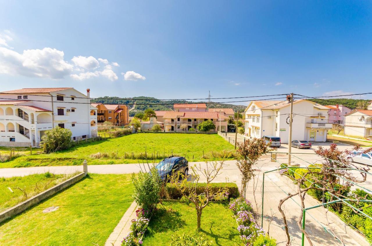 Apartments Mijatovic Lopar Exteriér fotografie
